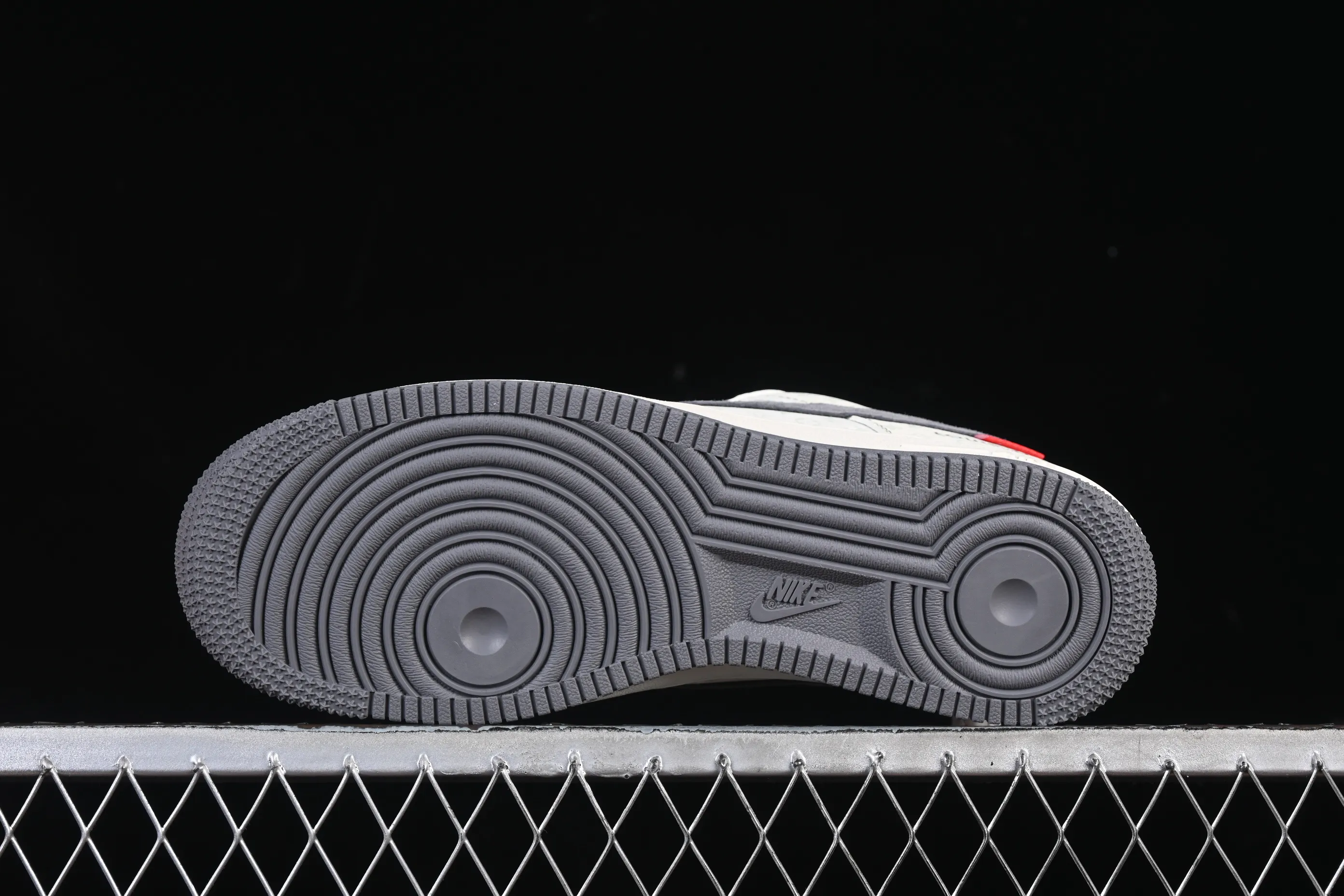 All categories Nk Air Force 1 Air Force series Nk Air Force 1 Low Air Force low-top Nike Air Force 1'07 Low LV co-branded printed beige gray Air Force 1 low-top casual sneakers MZ9588-816